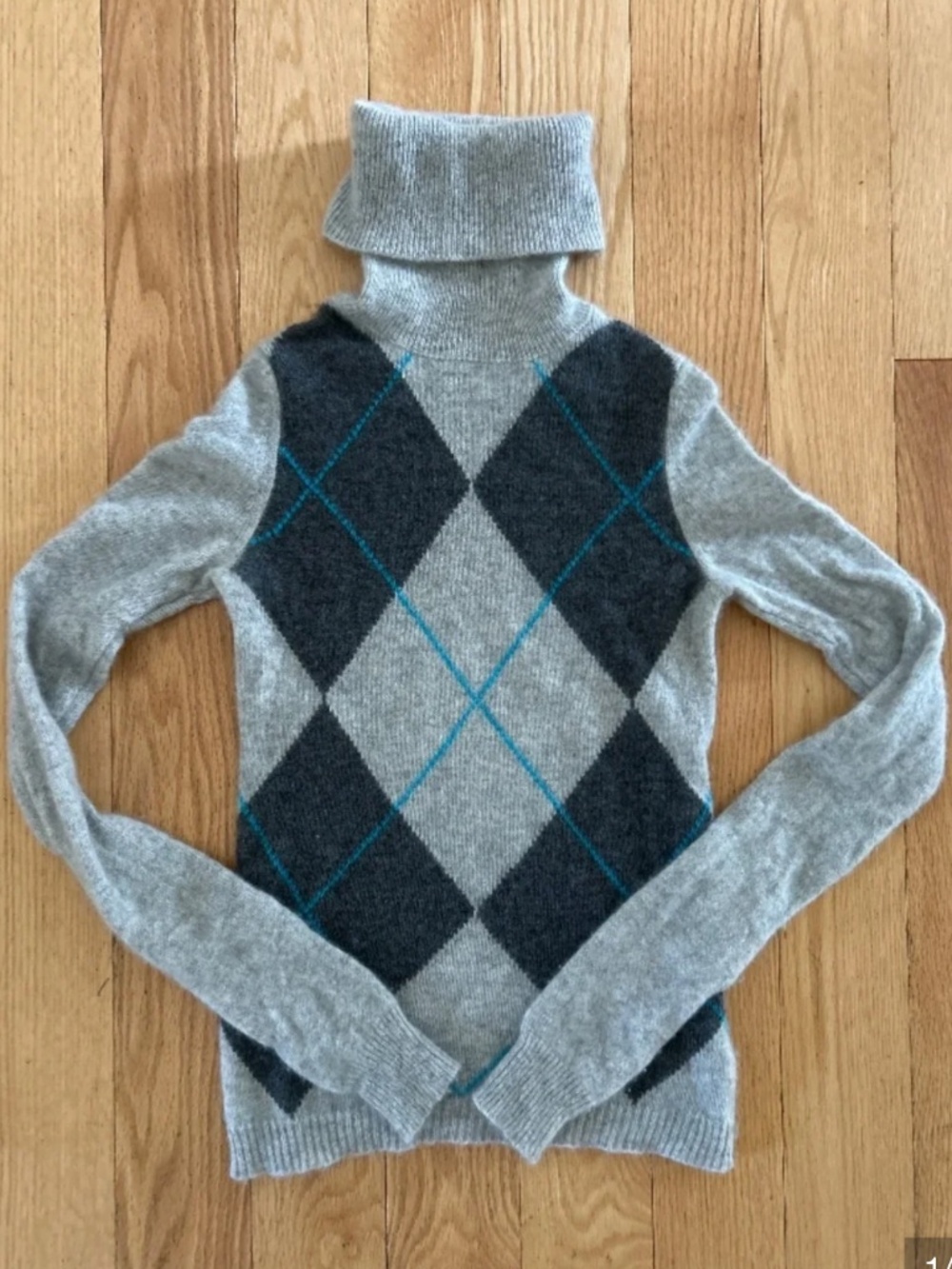 🩷preppy 💯 cashmere grey argyle turtleneck sweater🩷